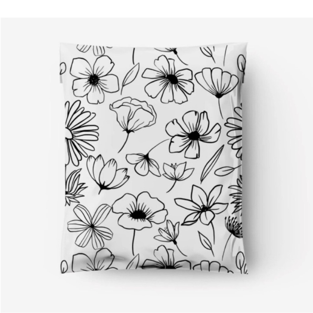 20 (10” x 13”) Black and White Floral Poly Mailers Poly Bags NEW - Picture 3 of 4